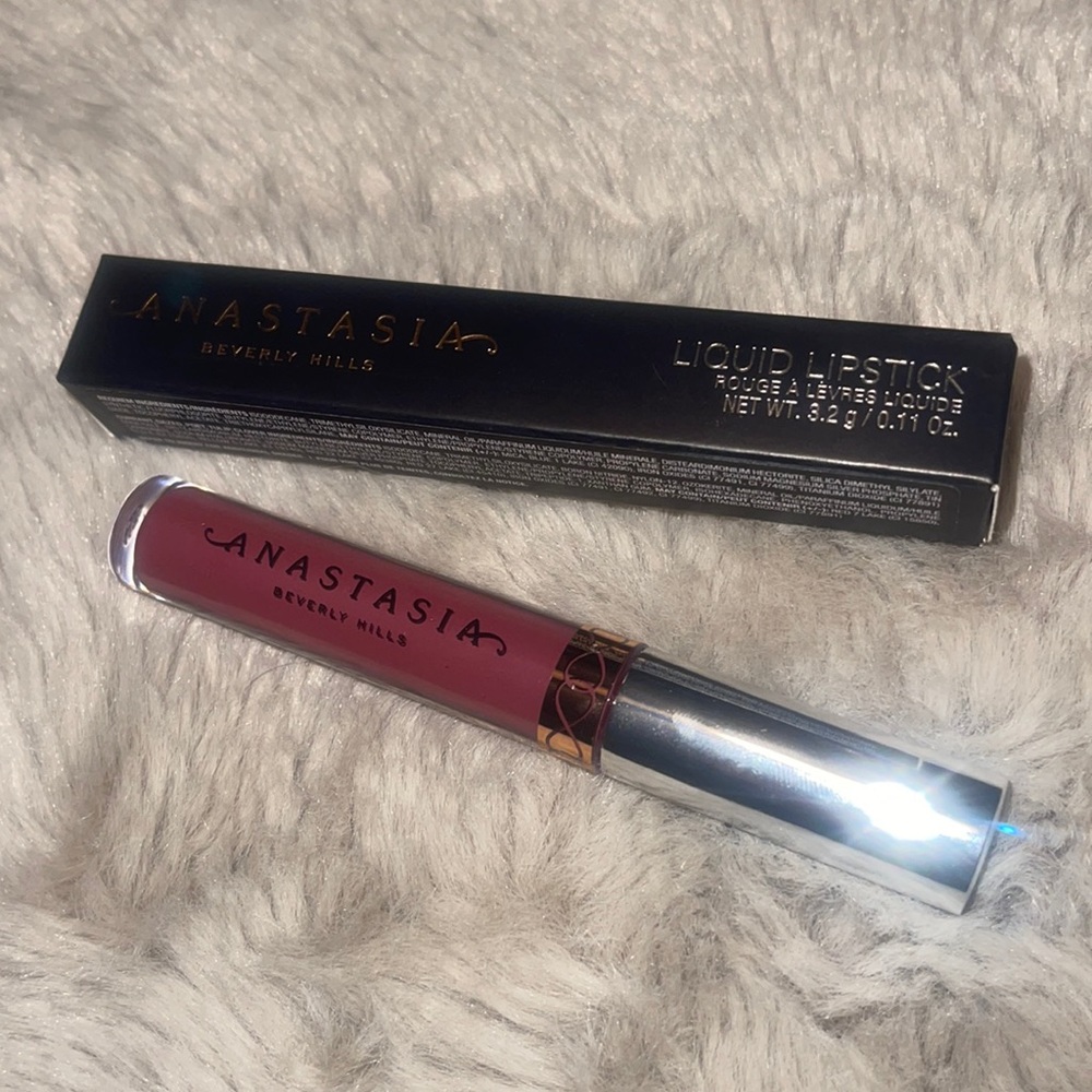 Anastasia Beverly Hills liquid lipstick trust issues